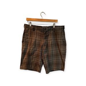 Nike‎ Golf Tour Performance Dri Fit Chino Shorts Men's 36 Brown/BlackPlaid